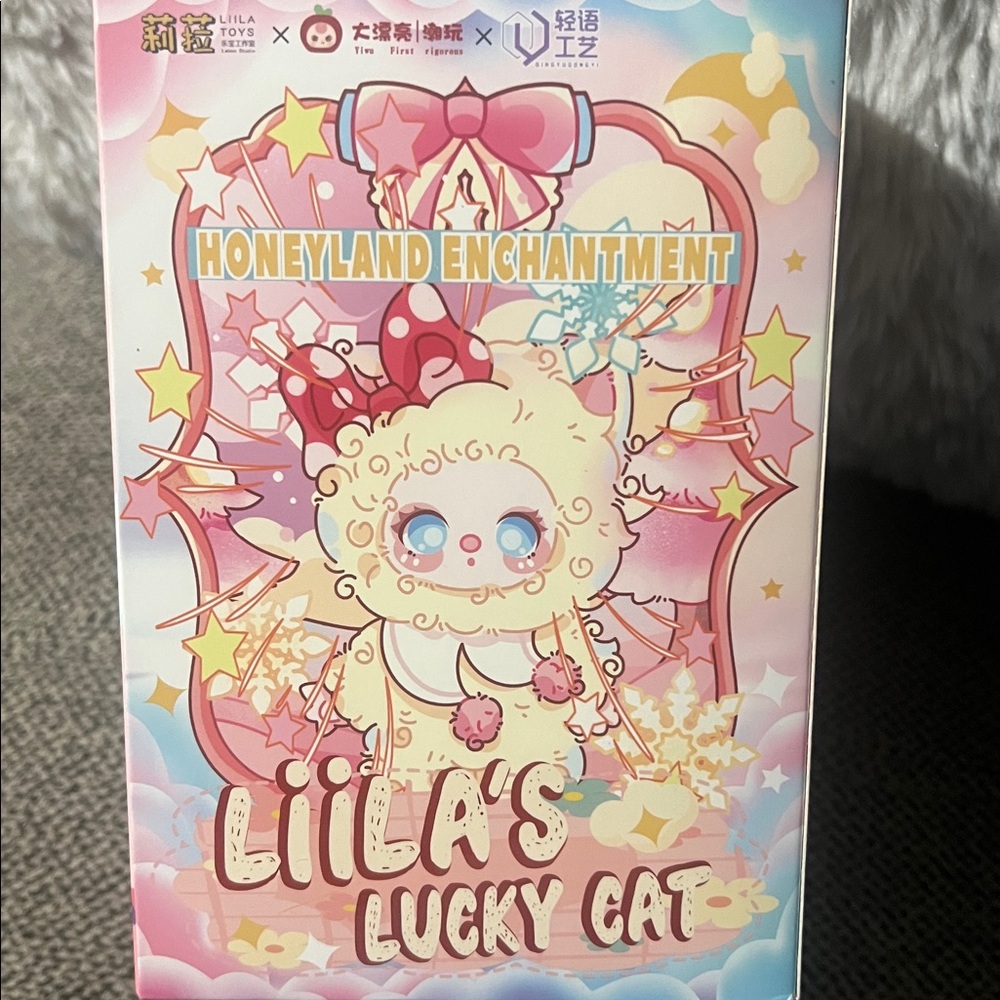 Liila's Lucky Cat - Pink and White